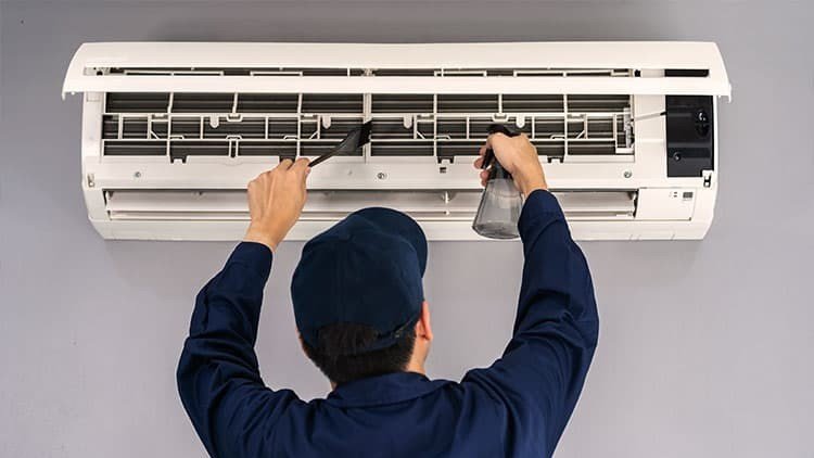 IdealCleaning AC Maintenance Services in Dubai 1