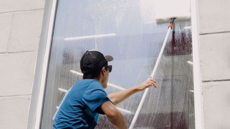 IdealCleaning Window Cleaning Services in Dubai 4
